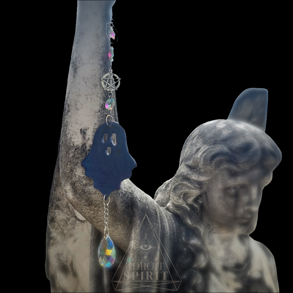 ANNABELLE - Spooky Boo Suncatcher