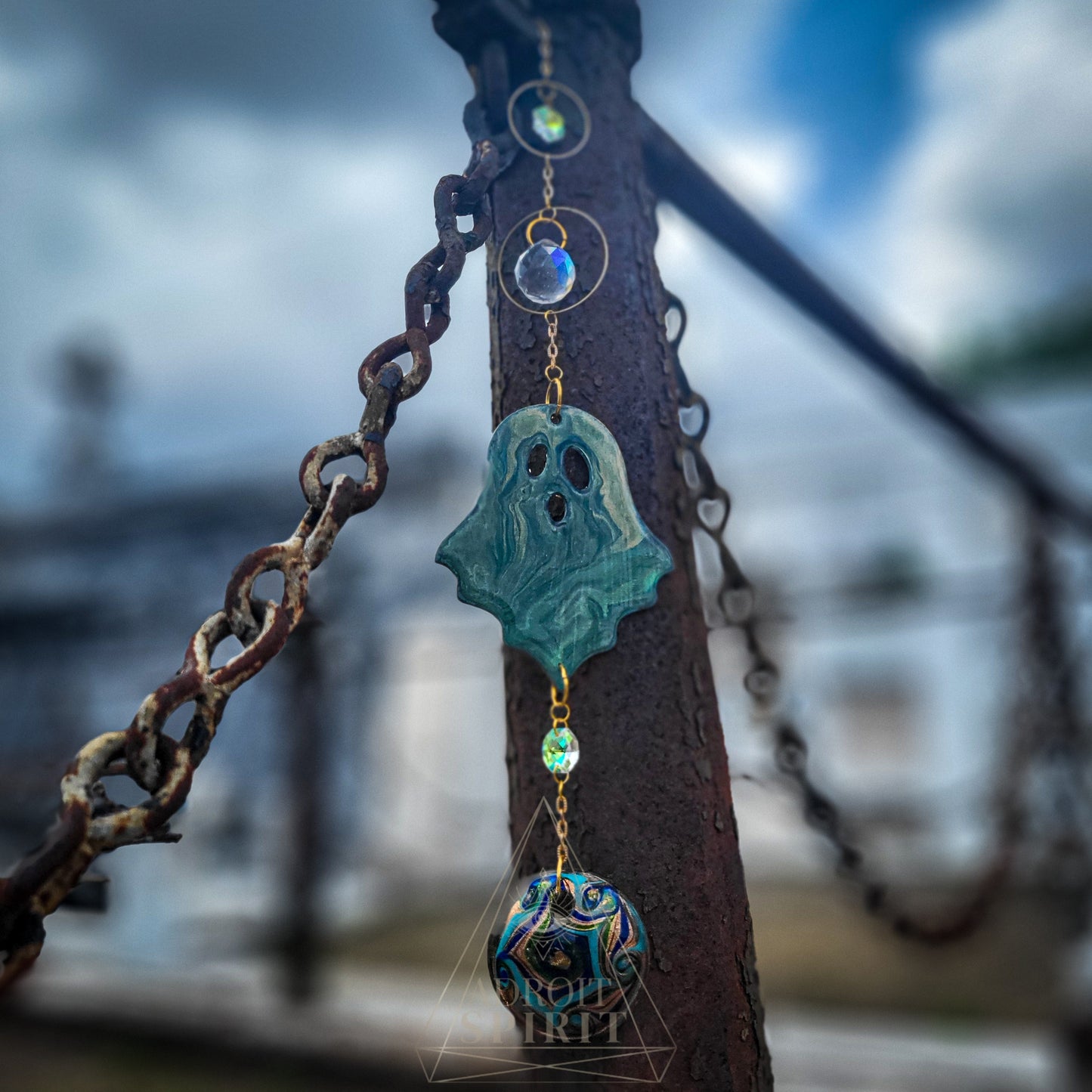 LUCINDA - Spooky Boo Suncatcher