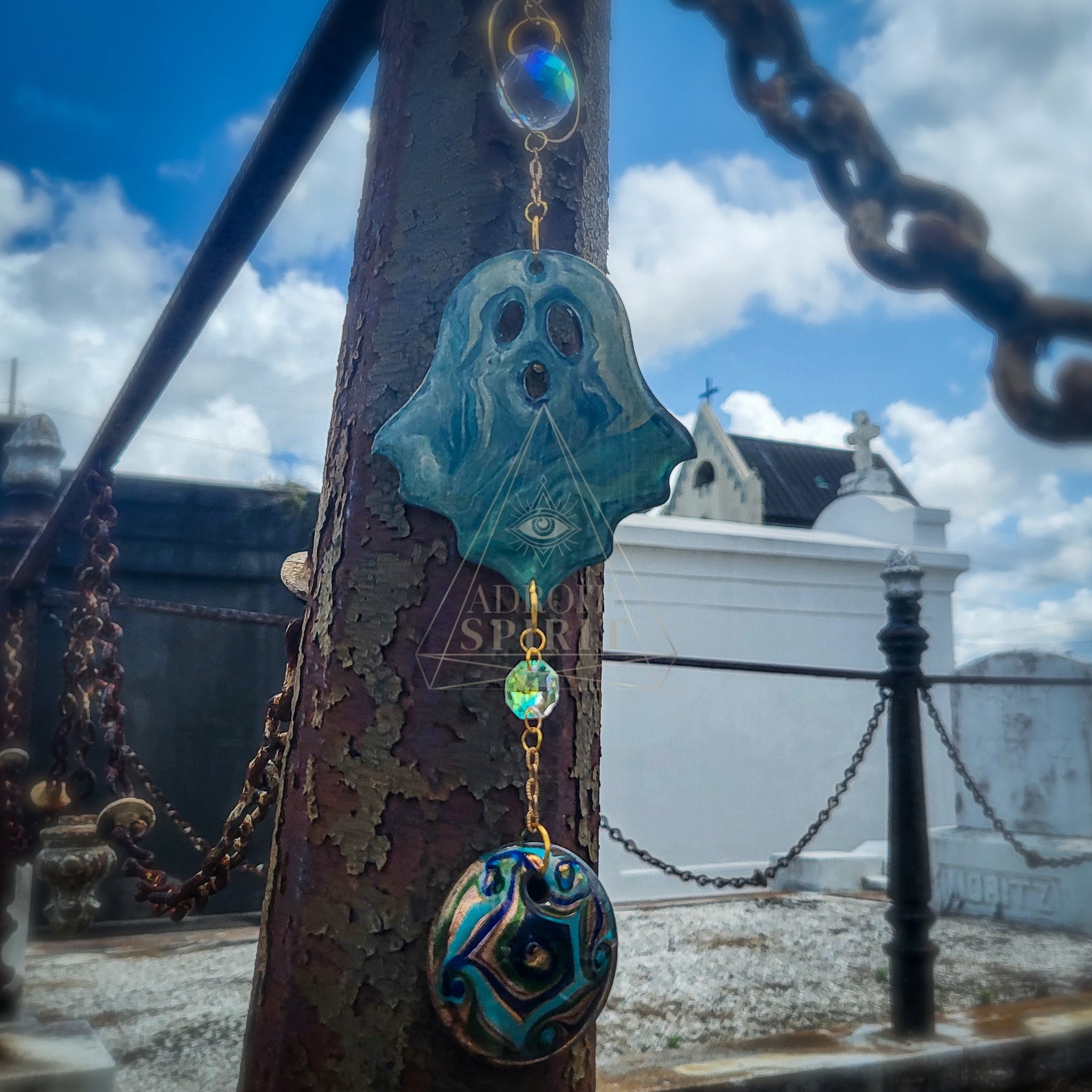 LUCINDA - Spooky Boo Suncatcher