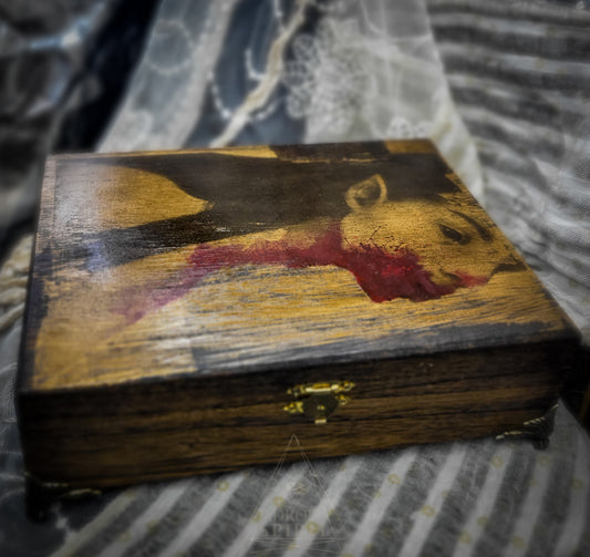 THE LADYS KEEPSAKE Box