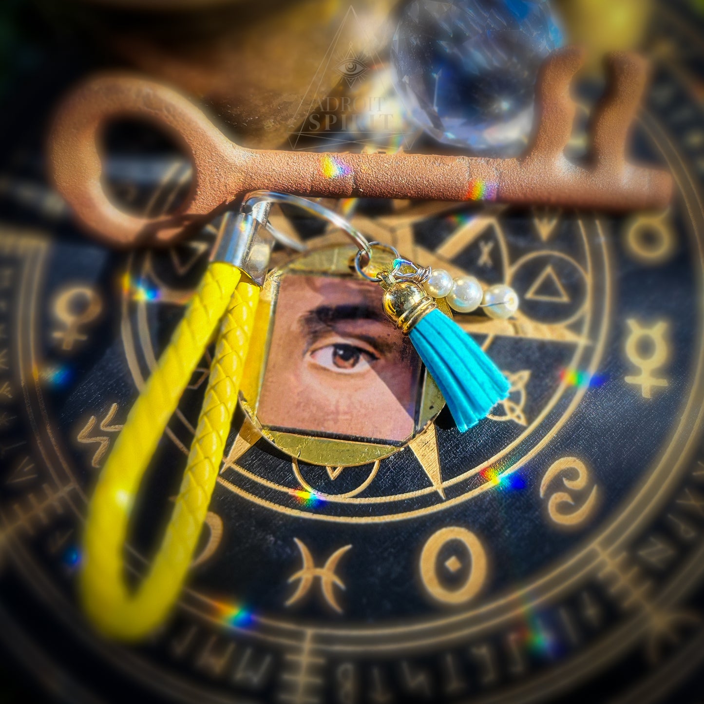 Keychain - LOVERS EYE